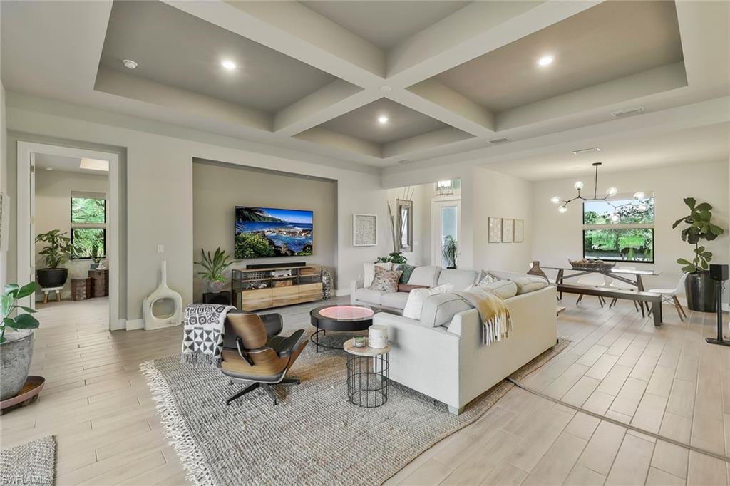 SAN CARLOS ESTATES - Residential