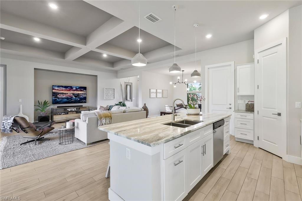 SAN CARLOS ESTATES - Residential