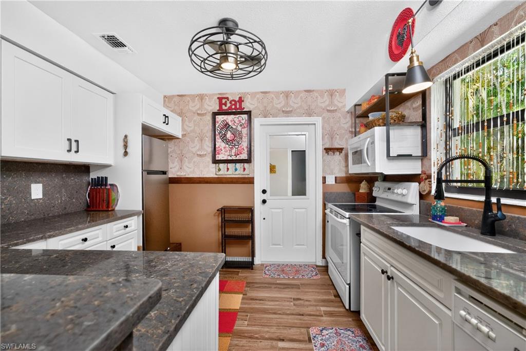 PUNTA GORDA - Residential