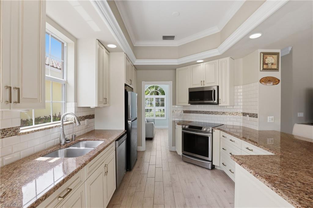 VERONA WALK - Residential