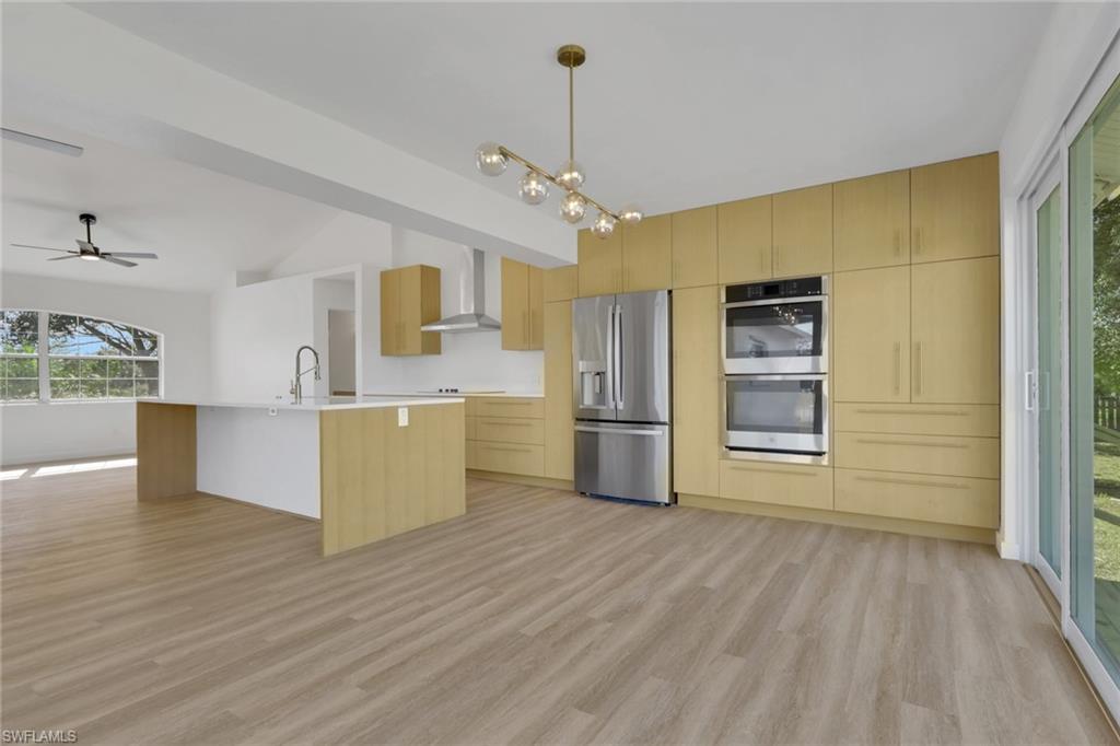 GOLDEN GATE ESTATES - Residential