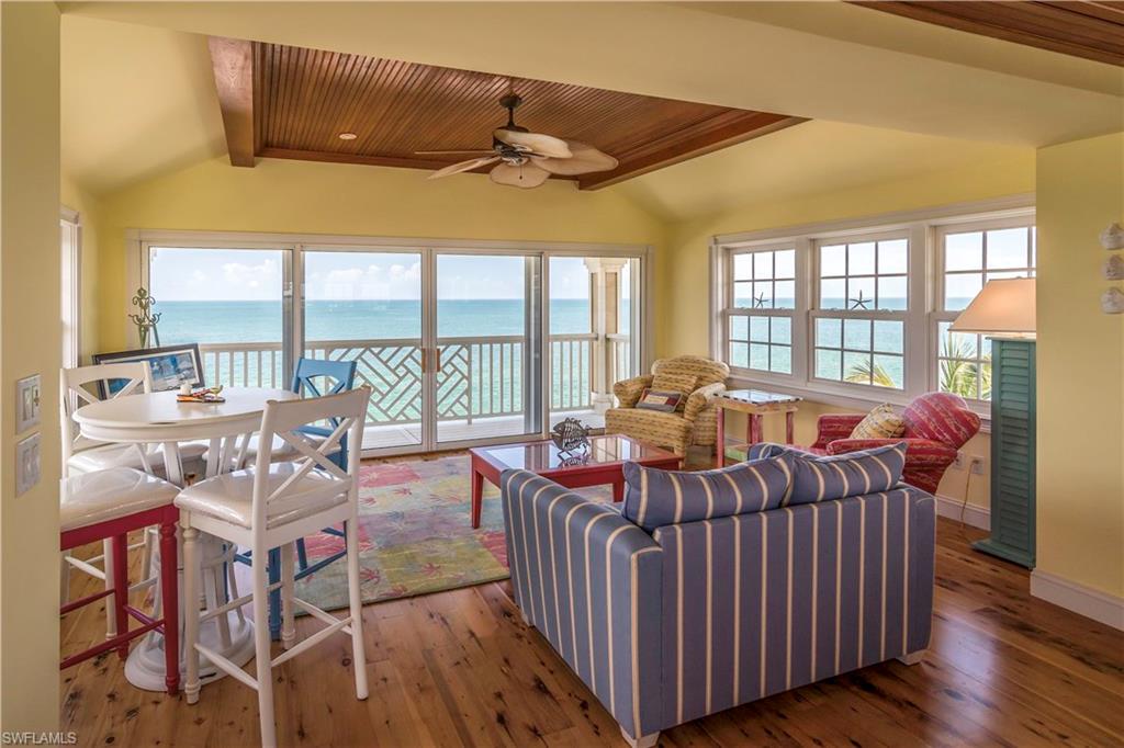 BAREFOOT BEACH - Residential