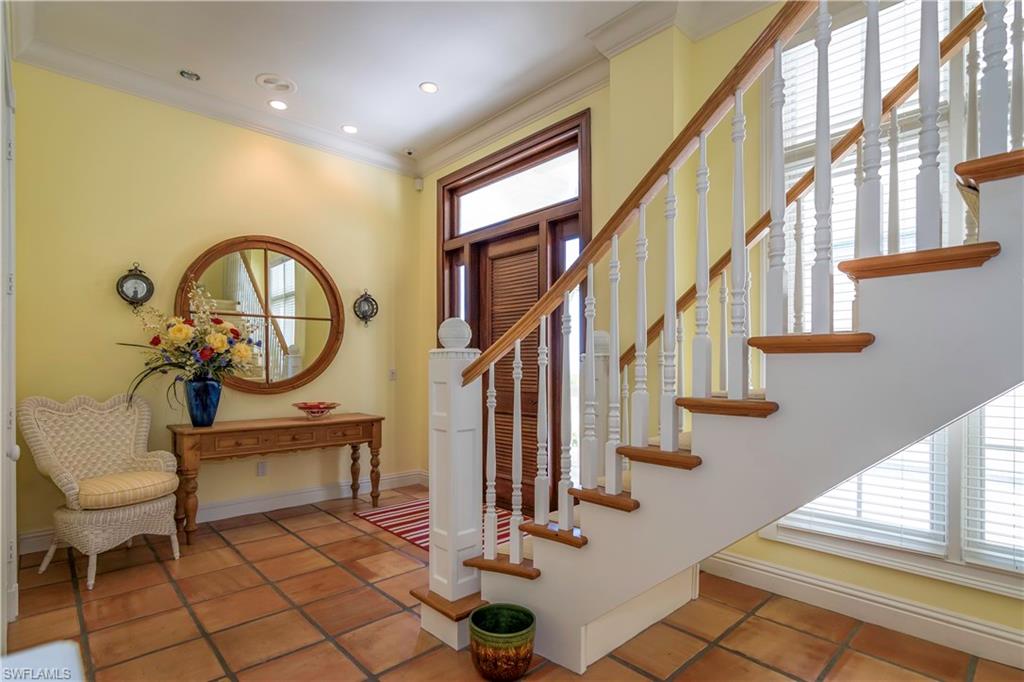 BAREFOOT BEACH - Residential