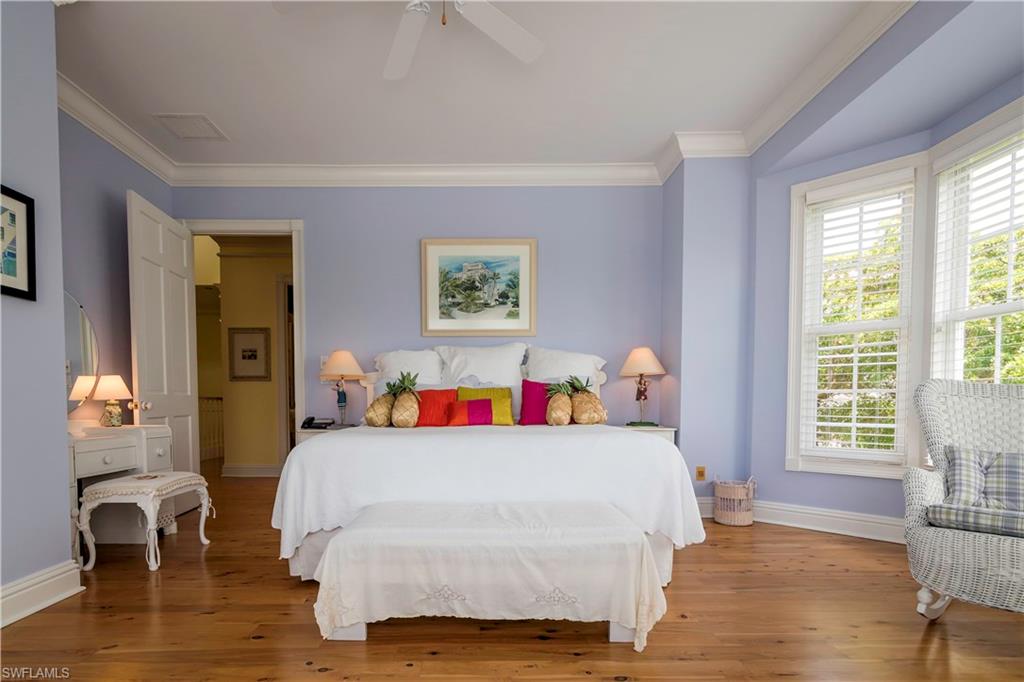 BAREFOOT BEACH - Residential