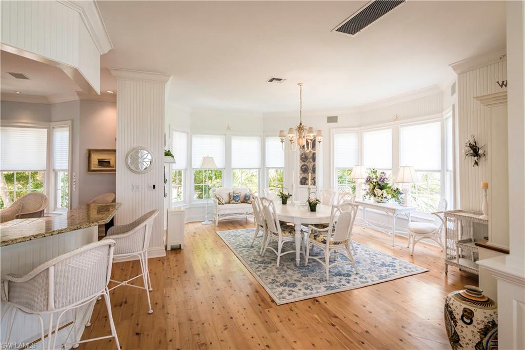 BAREFOOT BEACH - Residential