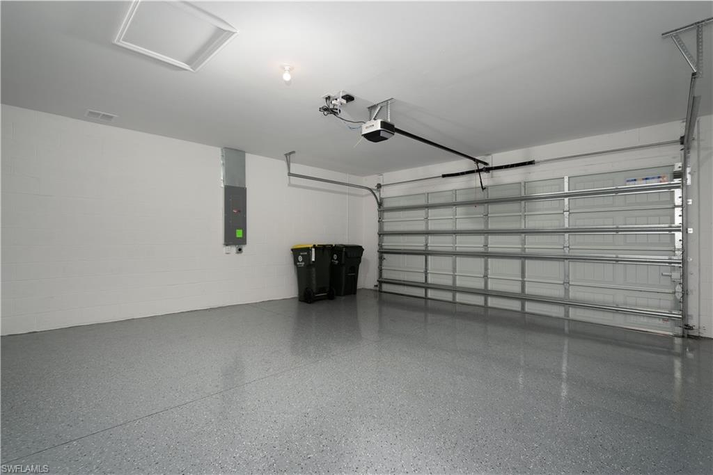 NORTHRIDGE - Residential Lease