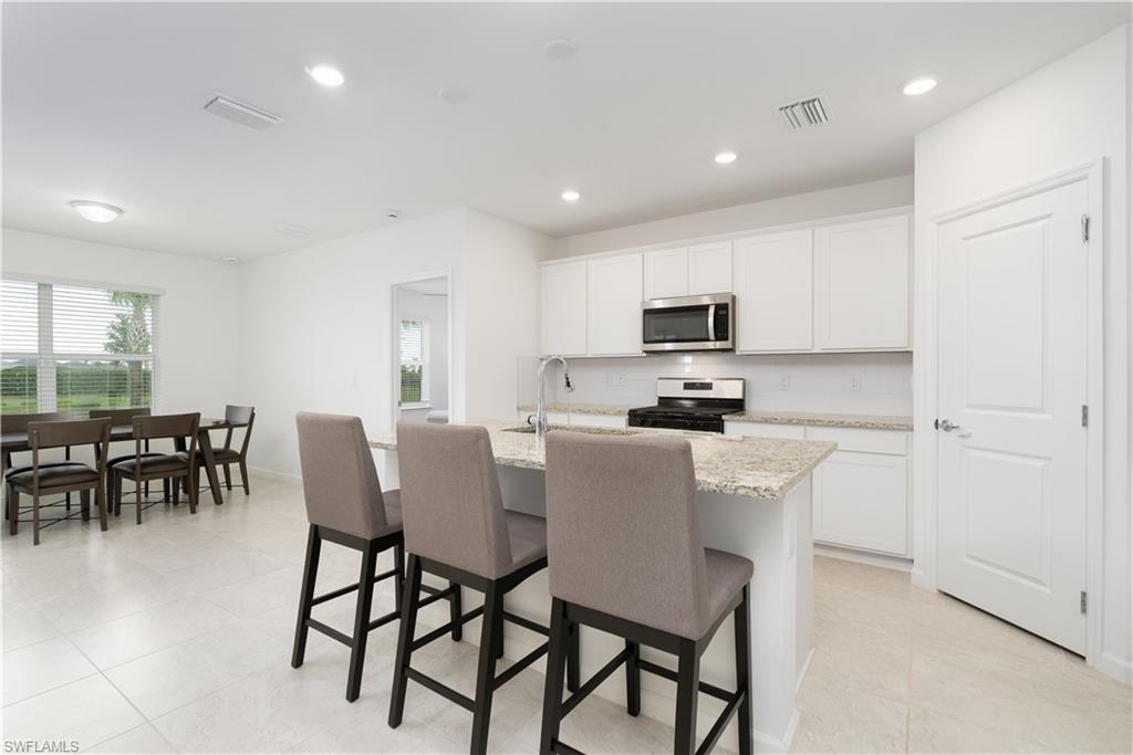 NORTHRIDGE - Residential Lease