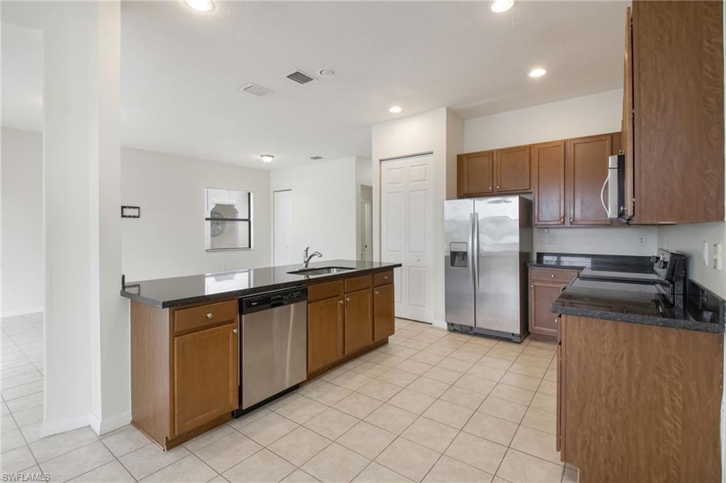 COQUINA AT MAPLE RIDGE - Residential