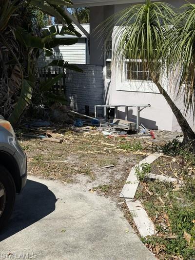 NAPLES SOUTH - Residential