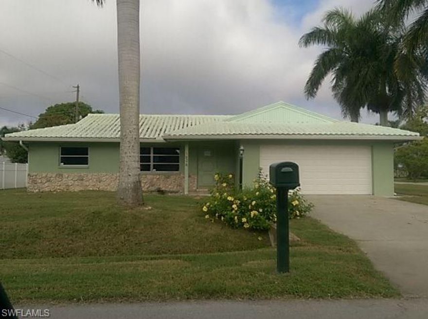 Great location! Come see this adorable 2 bedroom, 2 bath home with 1,245 sqft of living area. Home is on a corner lot with mature landscaping and plenty of room for a pool. Located in a quiet neighborhood and a prime location. Close to Sanibel and Fort Myers Beach, Shopping Centers and Restaurants.