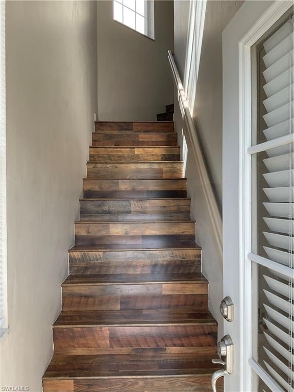 3060 Horizon LN 1404