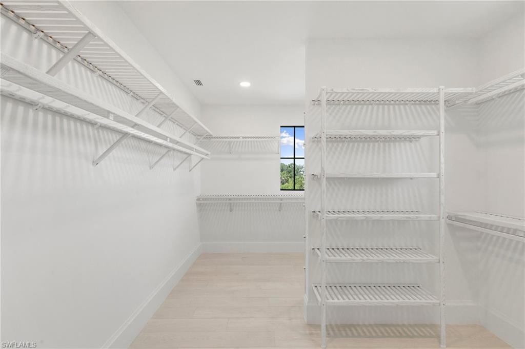 HIDEAWAY BEACH - Residential