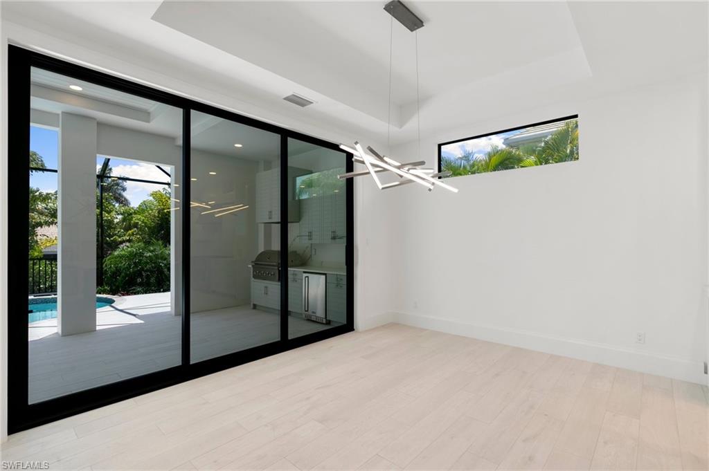 HIDEAWAY BEACH - Residential