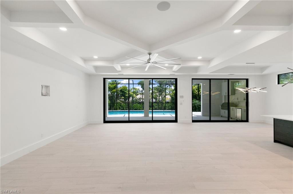 HIDEAWAY BEACH - Residential