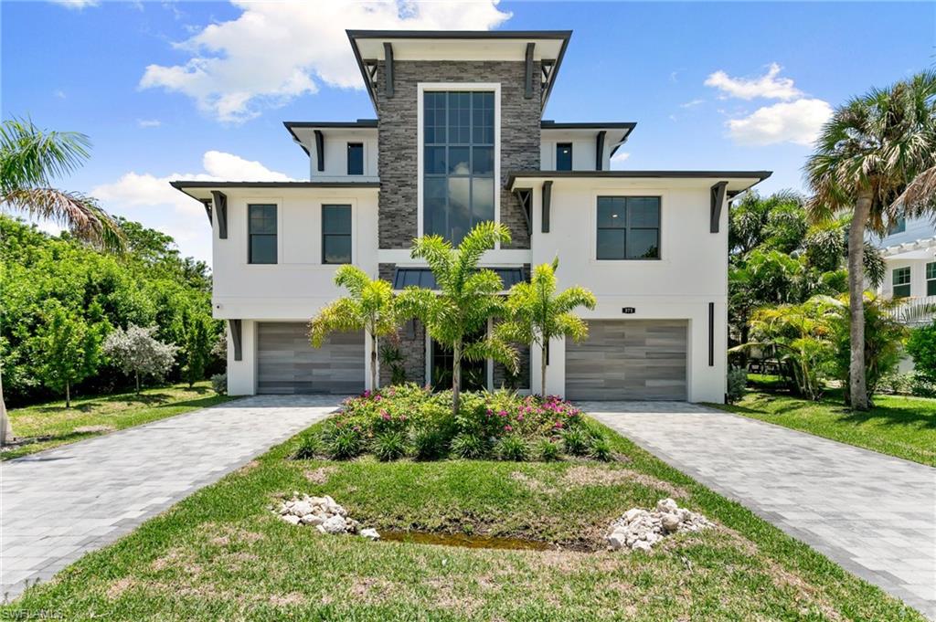 HIDEAWAY BEACH - Residential