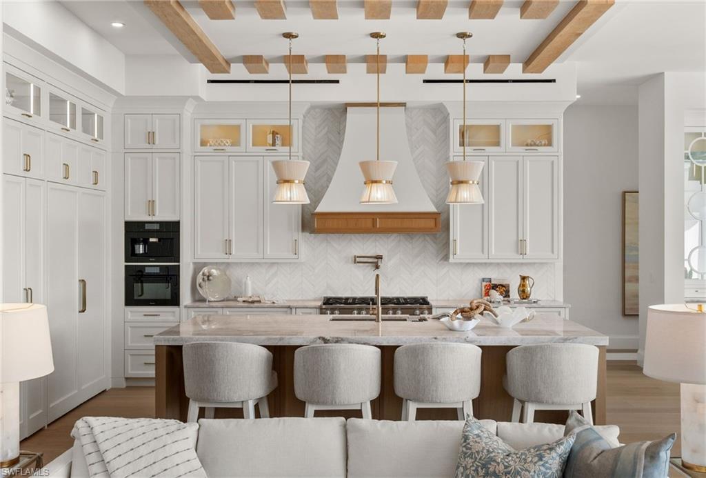 MOORINGS - Residential