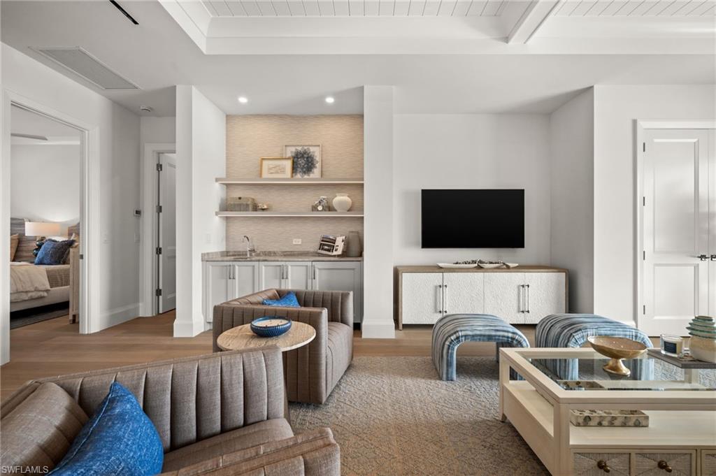 MOORINGS - Residential