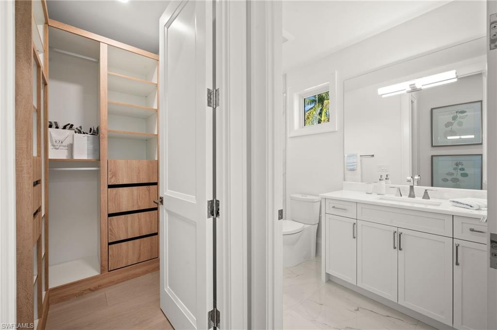 MOORINGS - Residential