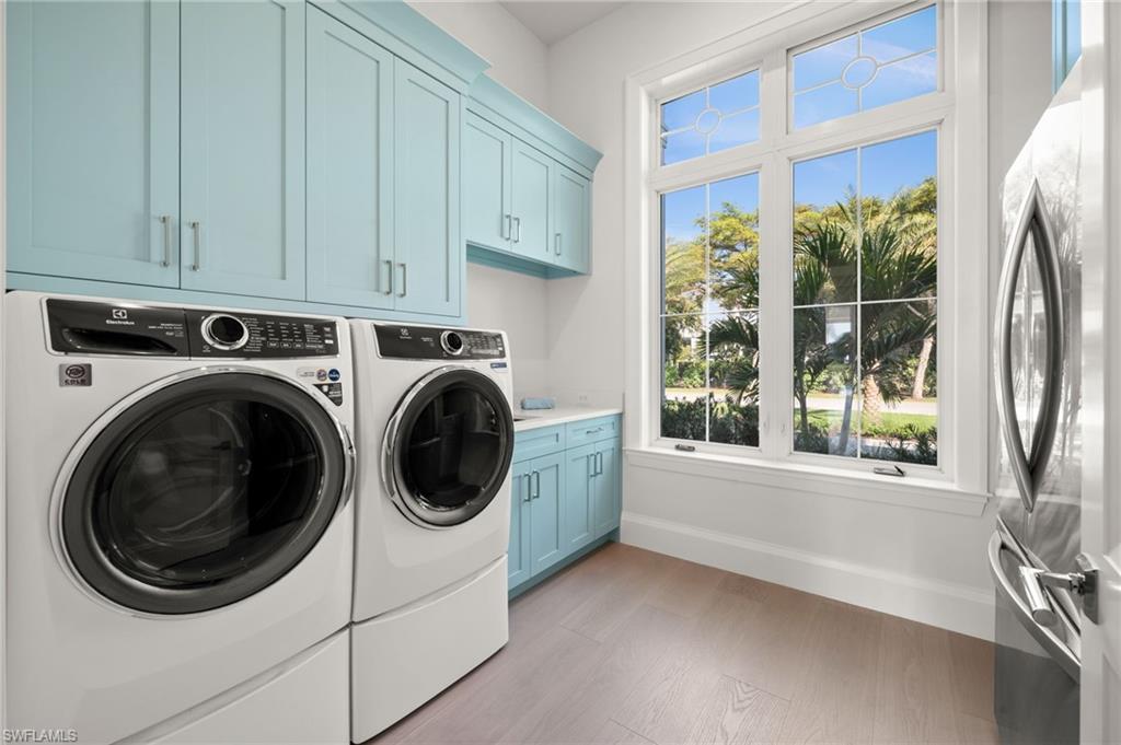 MOORINGS - Residential