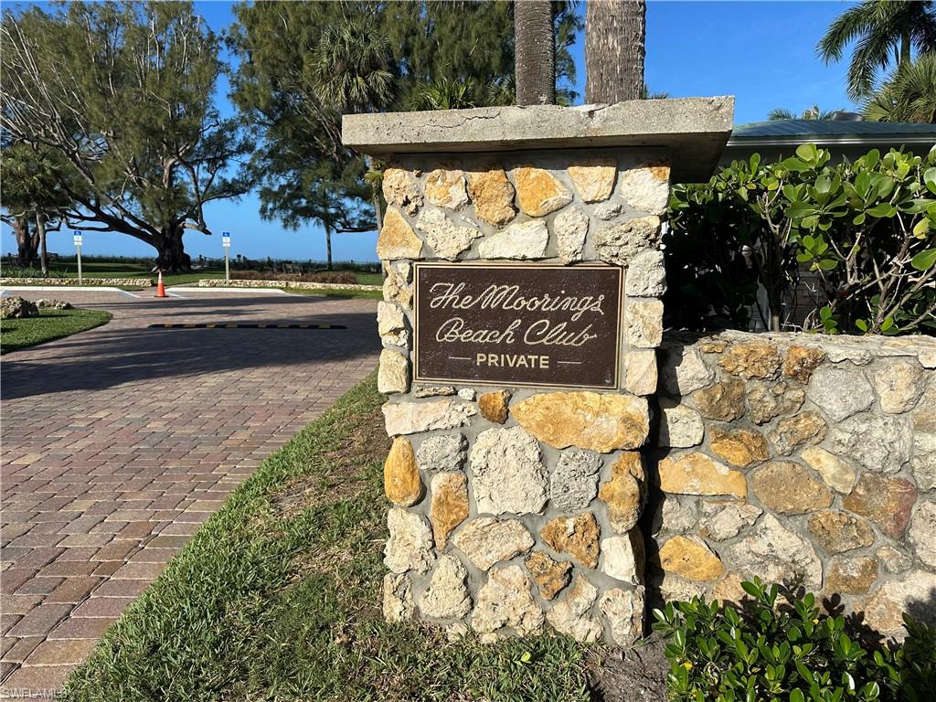 MOORINGS - Residential