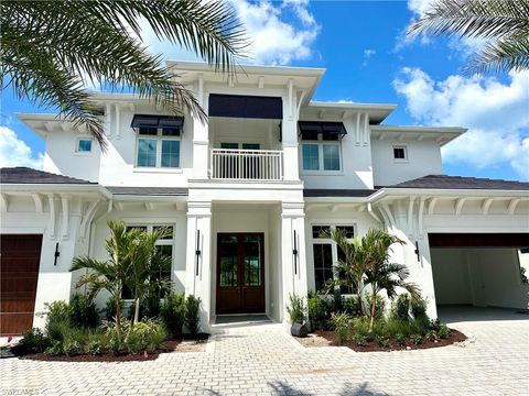 809 Wedge DR NAPLES FL 34103