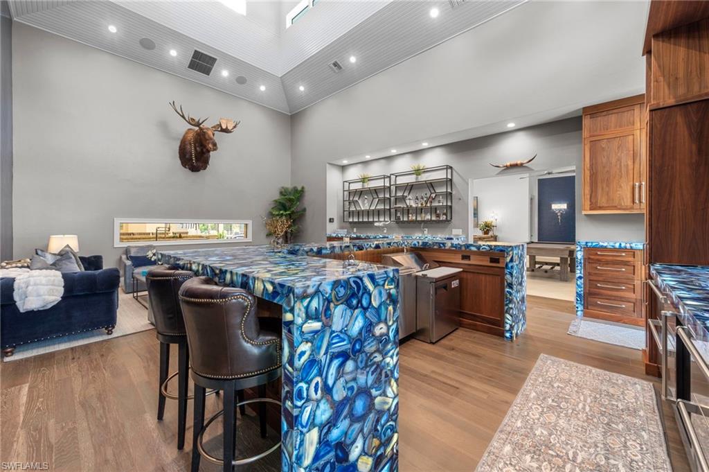 QUAIL WEST - Residential