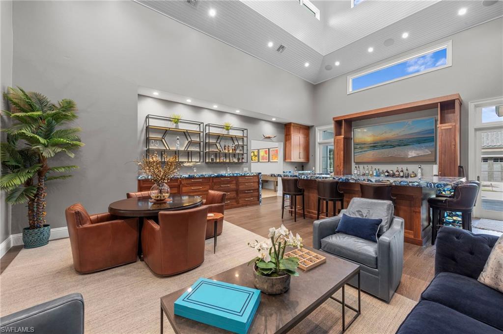 QUAIL WEST - Residential