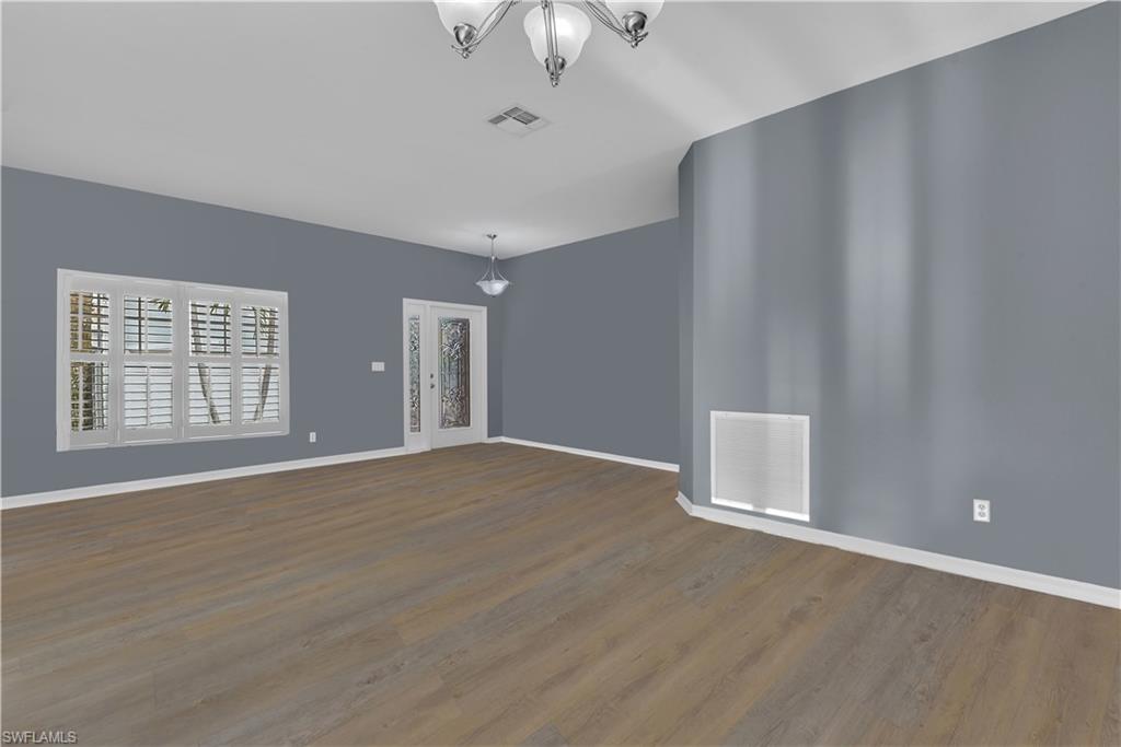 MAGNOLIA LAKES - Residential