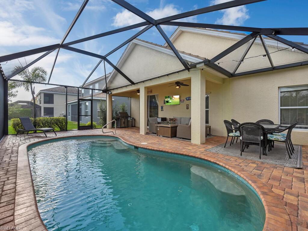 MAGNOLIA LAKES - Residential