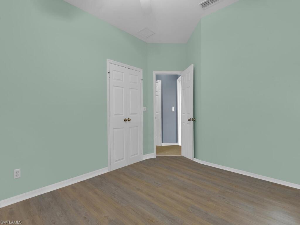 MAGNOLIA LAKES - Residential