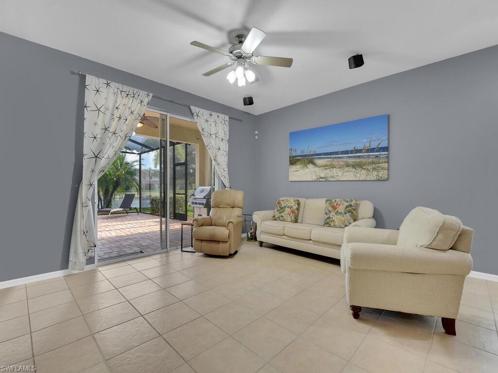 MAGNOLIA LAKES - Residential