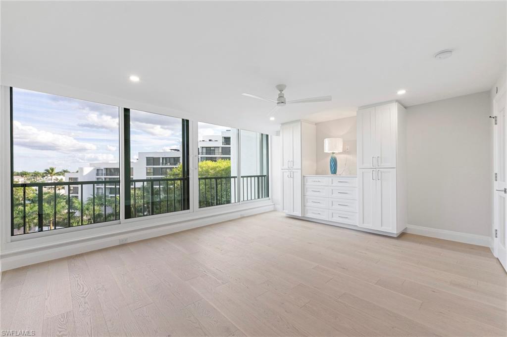 ADMIRALTY POINT - Residential