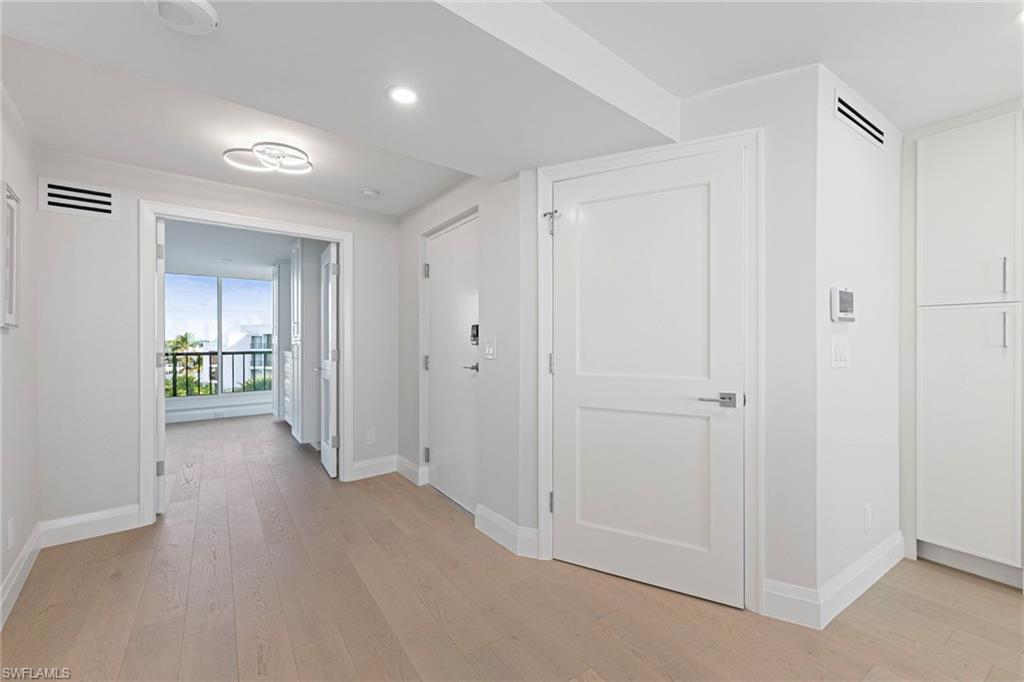 ADMIRALTY POINT - Residential