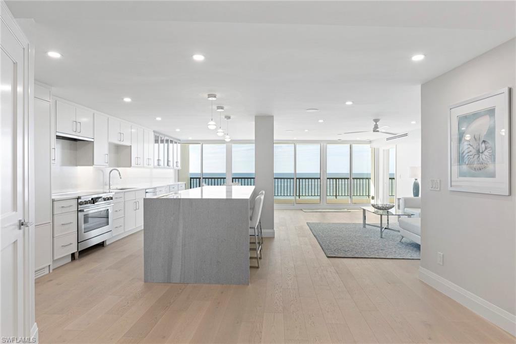 ADMIRALTY POINT - Residential