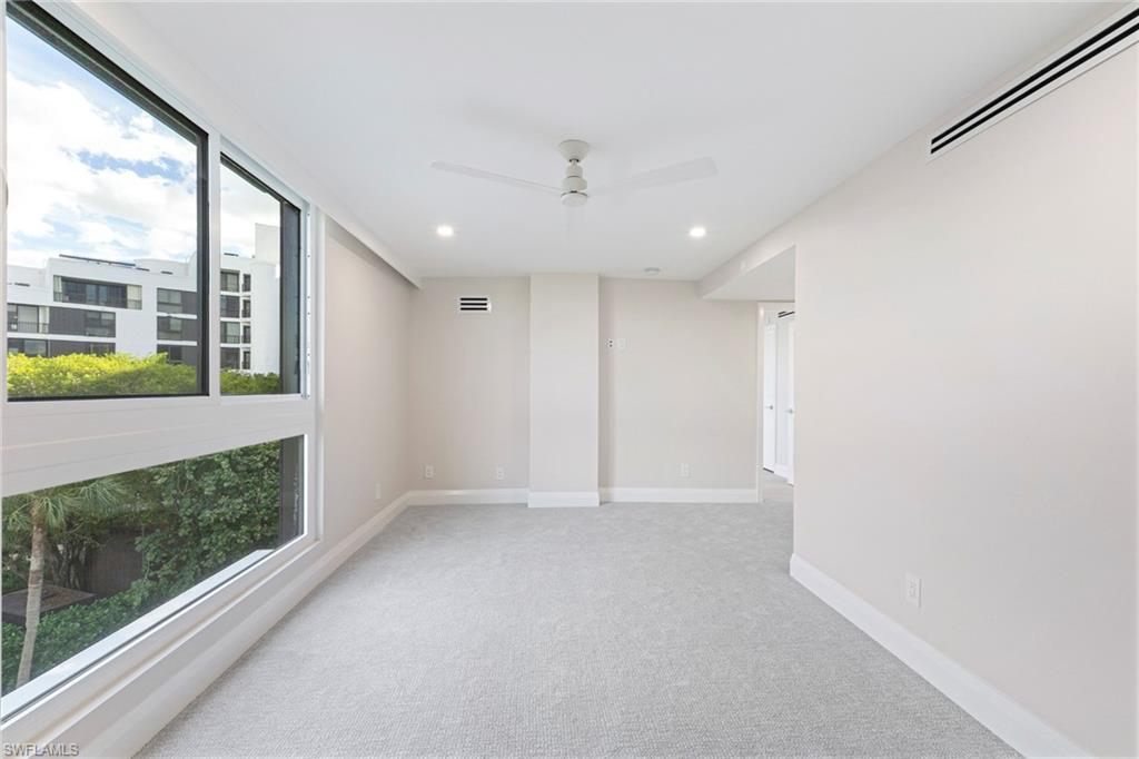 ADMIRALTY POINT - Residential