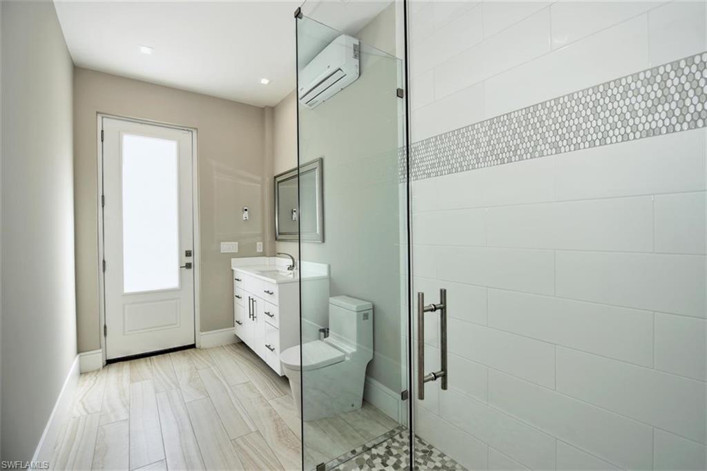 PARK SHORE - Residential