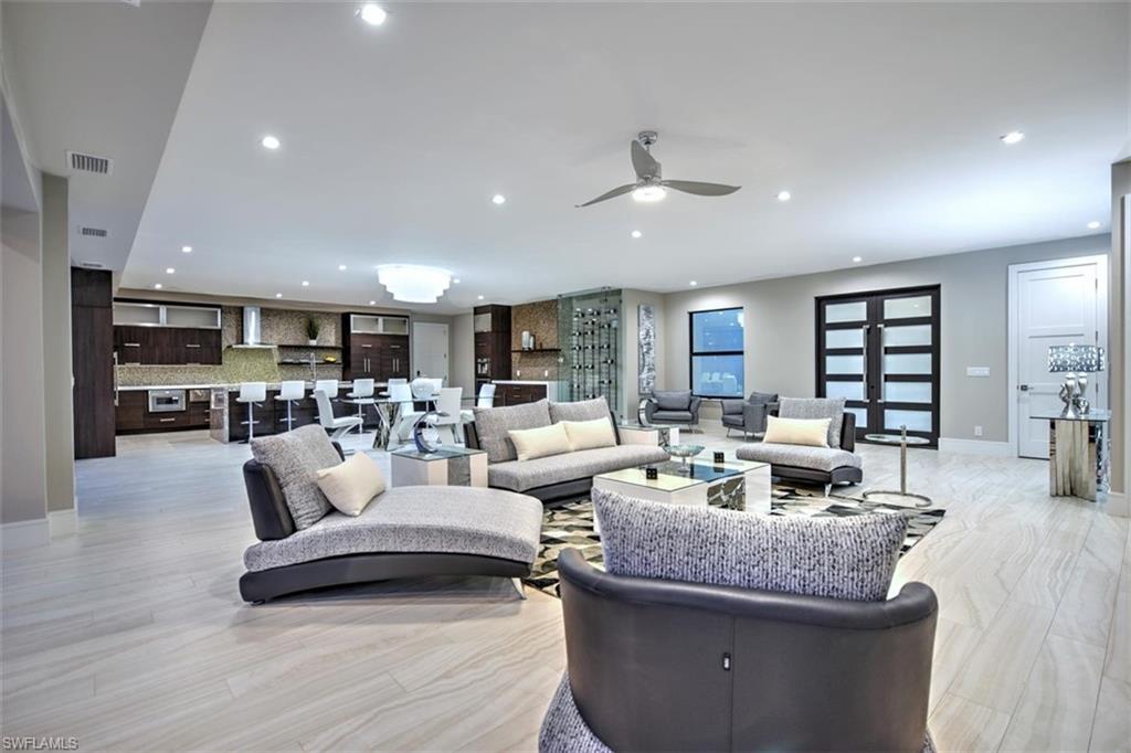 PARK SHORE - Residential