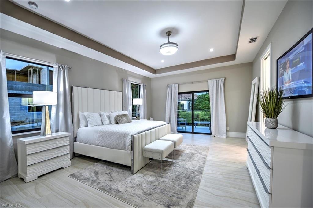 PARK SHORE - Residential