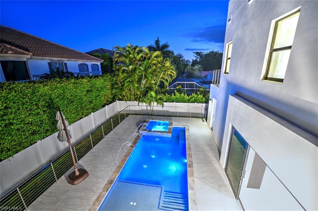 PARK SHORE - Residential