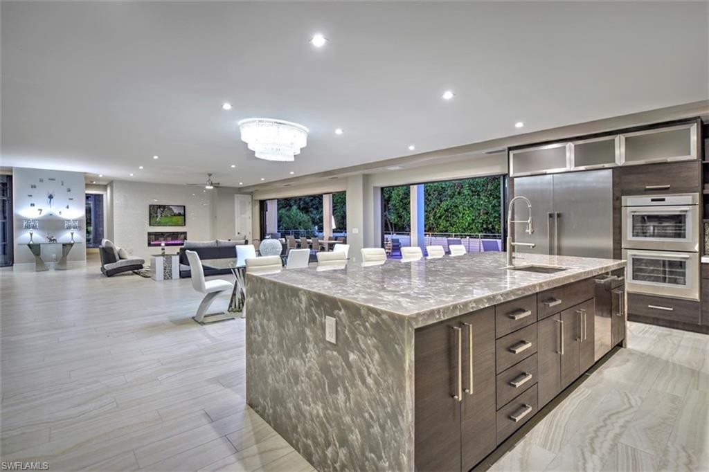 PARK SHORE - Residential