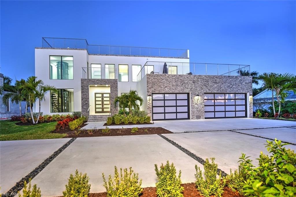 PARK SHORE - Residential