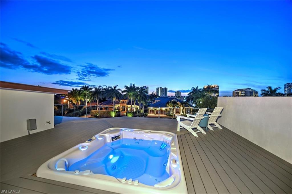 PARK SHORE - Residential