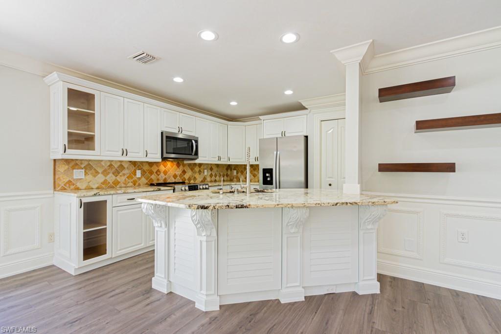 MAPLEWOOD - Residential