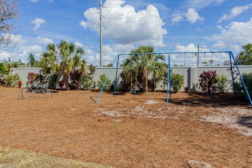 MAPLEWOOD - Residential