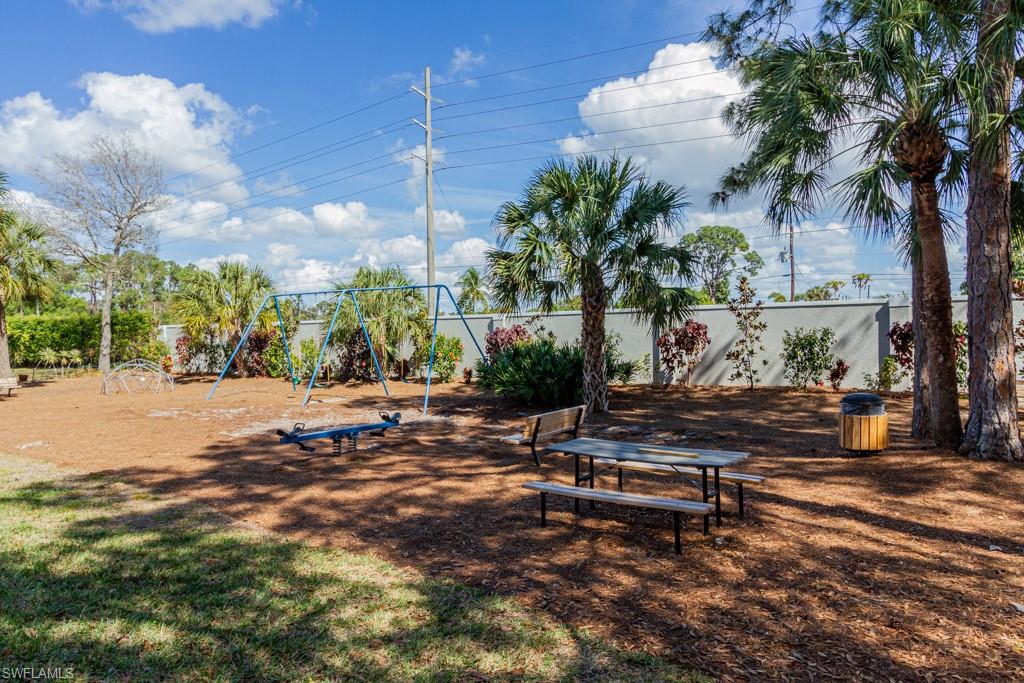 MAPLEWOOD - Residential