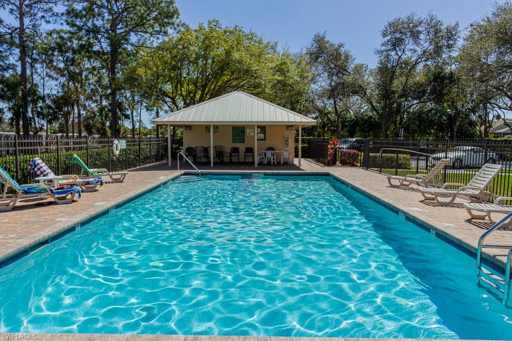 MAPLEWOOD - Residential