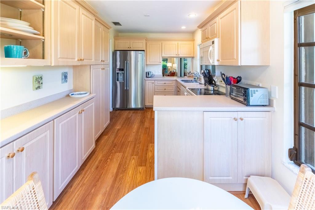 BEACHWALK VILLAS - Residential Lease