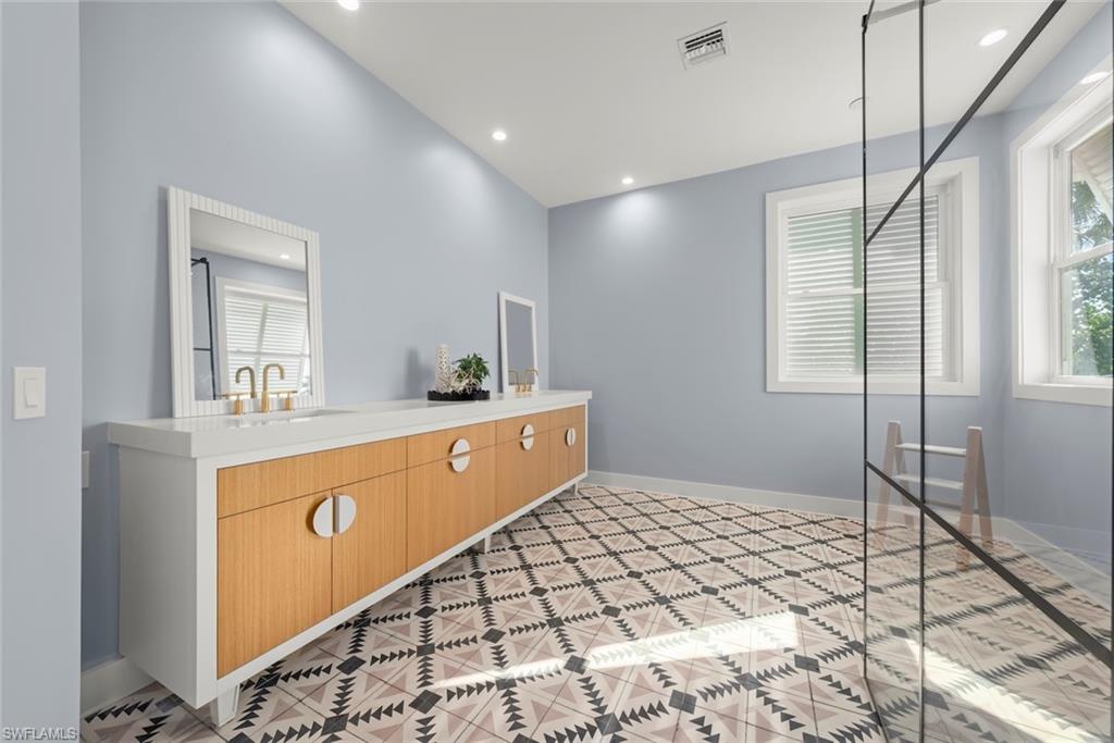 DEL SEGA - Residential