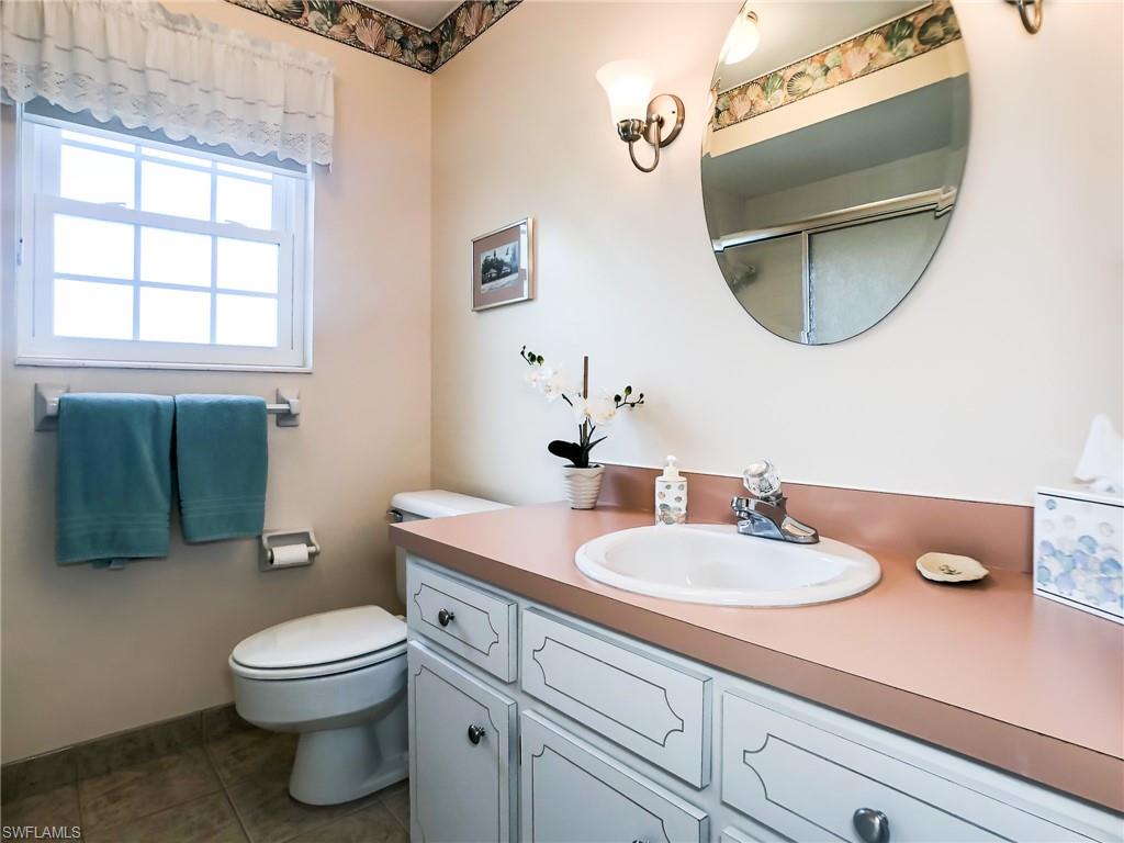 STRATFORD PLACE CONDO - Residential