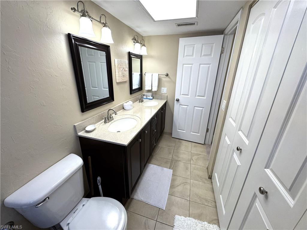 ISLAND WINDS CONDO - Residential